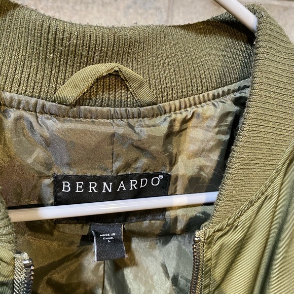 Men’s street wear style jacket - Picture 2 of 5